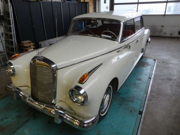 Mercedes-Benz 300 d 1960 53753