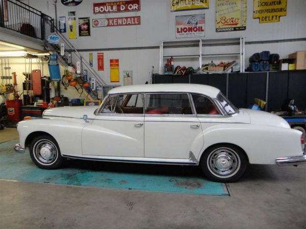 Mercedes-Benz 300 d 1960 53756