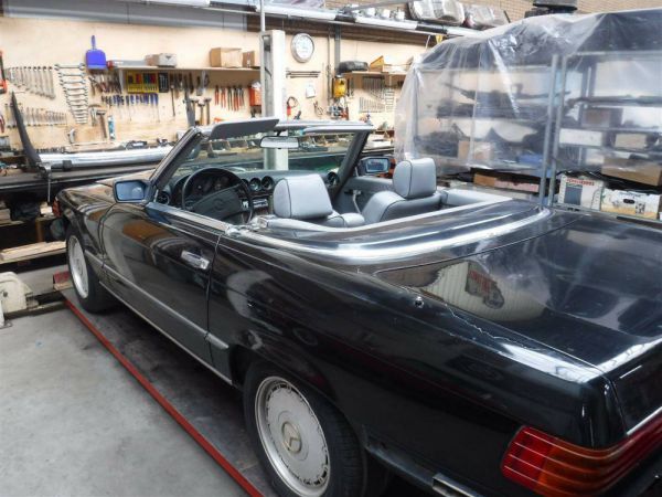 Mercedes-Benz 560 SL 1988 54164