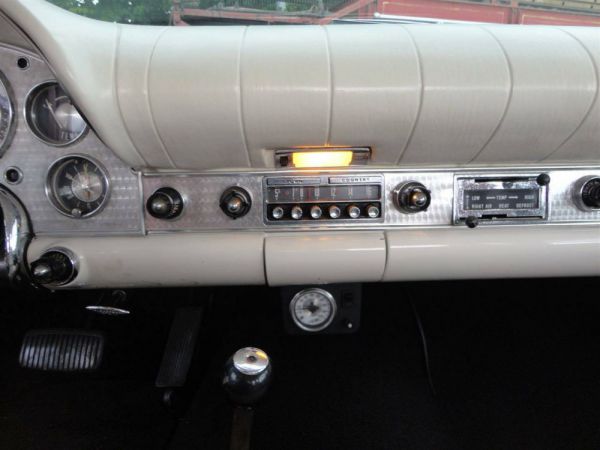 Ford Thunderbird 1957 104256