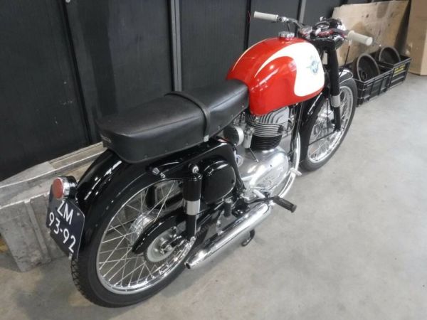 MV Agusta 175 Extra Lusso 1960 113073
