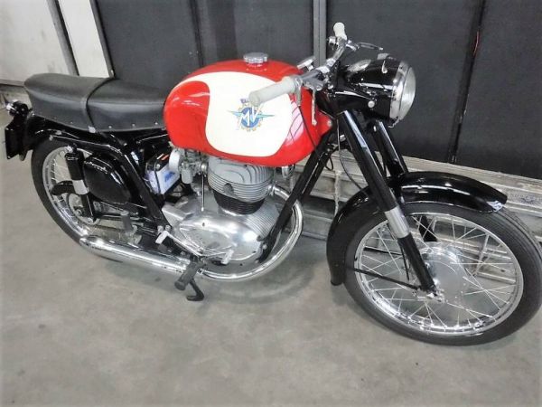 MV Agusta 175 Extra Lusso 1960 113075