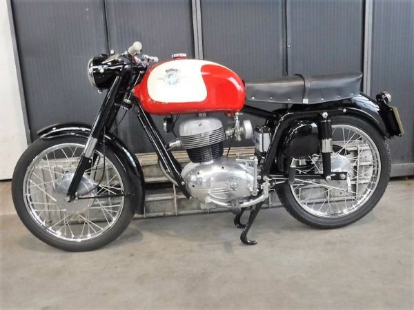 MV Agusta 175 Extra Lusso 1960 113077