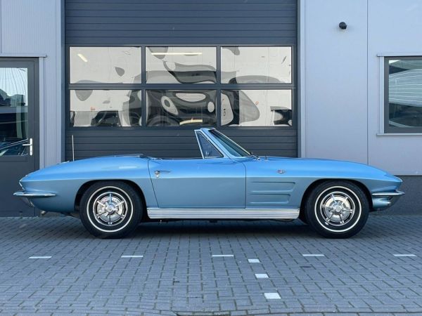 Chevrolet Corvette Sting Ray Convertible 1963
