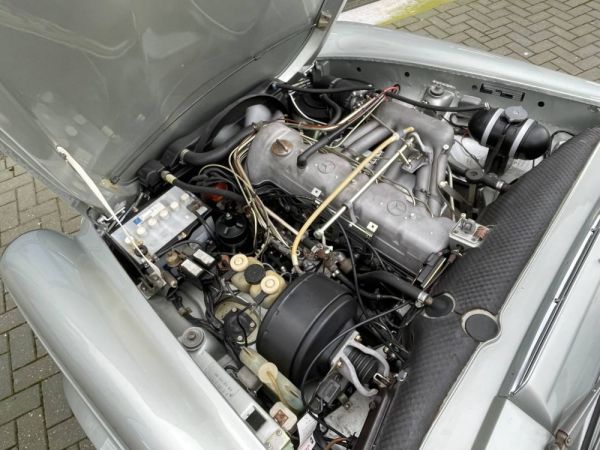 Mercedes-Benz 280 SL 1970 116781