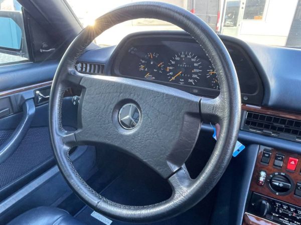 Mercedes-Benz 380 SEC 1983 116848