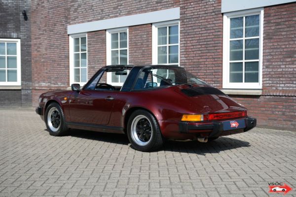Porsche 911 Carrera 3.2 1984 119250