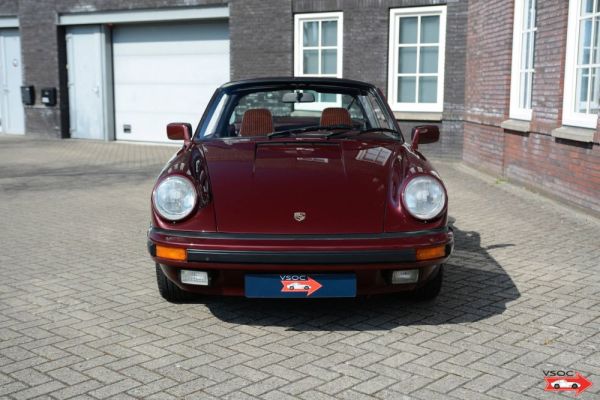 Porsche 911 Carrera 3.2 1984 119255