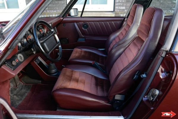 Porsche 911 Carrera 3.2 1984 119256