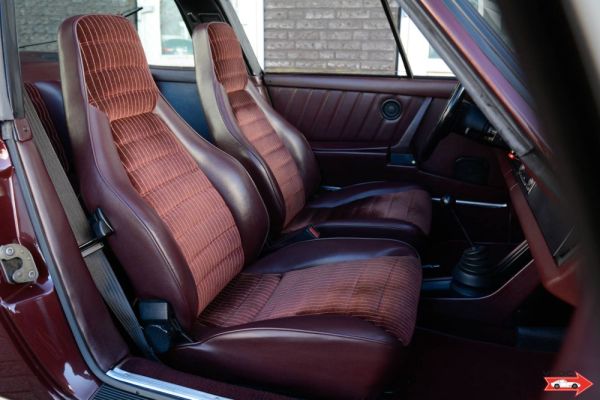 Porsche 911 Carrera 3.2 1984 119259