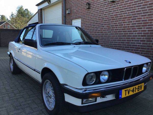BMW 320i 1988 73239
