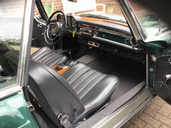 Mercedes-Benz 230 SL 1967 79534