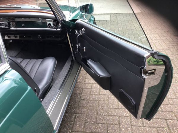 Mercedes-Benz 230 SL 1967 79535