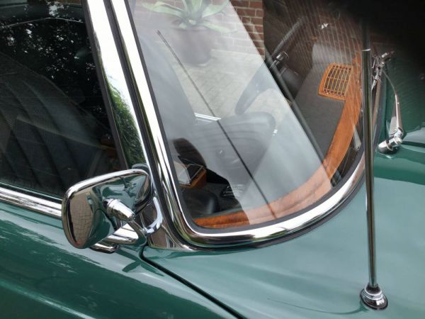 Mercedes-Benz 230 SL 1967 79540