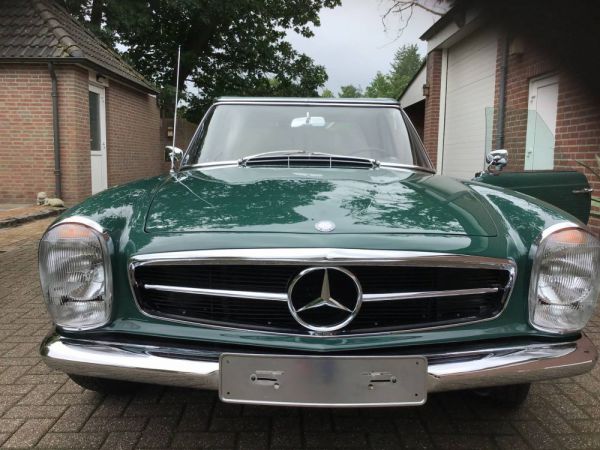 Mercedes-Benz 230 SL 1967 79542