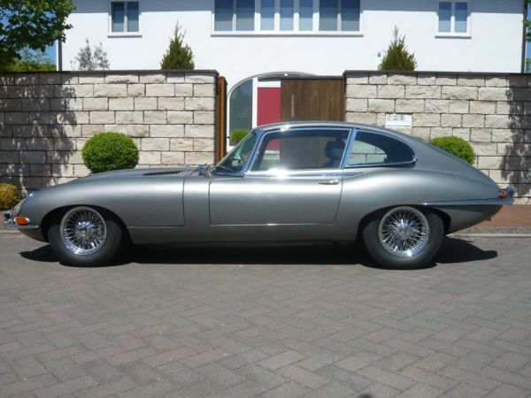 Jaguar E-Type (2+2) 1966 126654