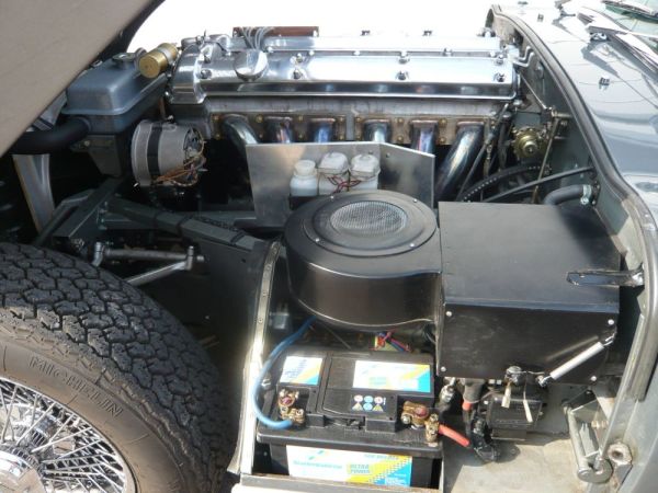 Jaguar E-Type (2+2) 1966 126663