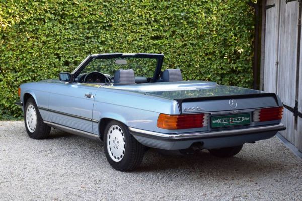 Mercedes-Benz 560 SL 1987 801