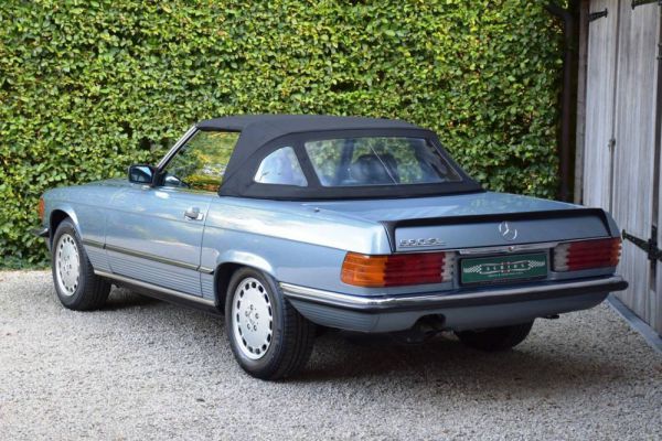 Mercedes-Benz 560 SL 1987 802