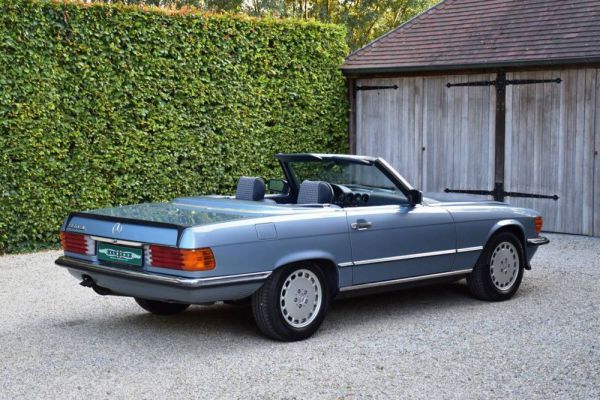 Mercedes-Benz 560 SL 1987 812