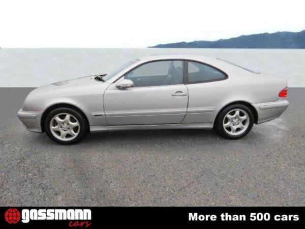 Mercedes-Benz CLK 320 2000 22210