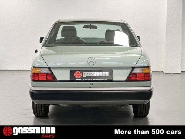 Mercedes-Benz 230 CE 1987 22300