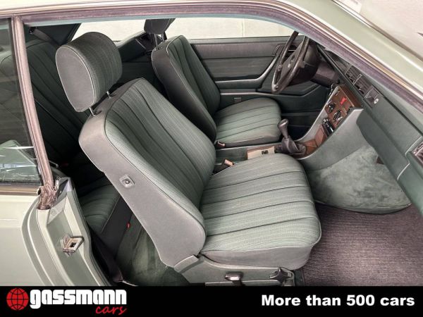 Mercedes-Benz 230 CE 1987 22306