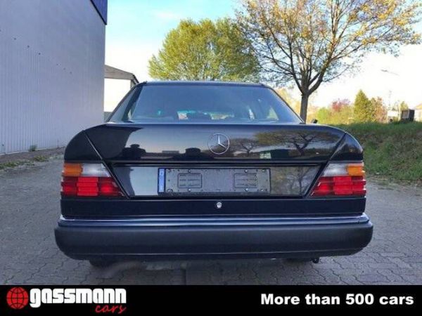 Mercedes-Benz 260 E Lunga 1992 22522