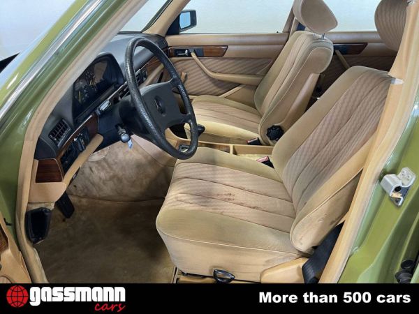 Mercedes-Benz 280 SE 1980 22885