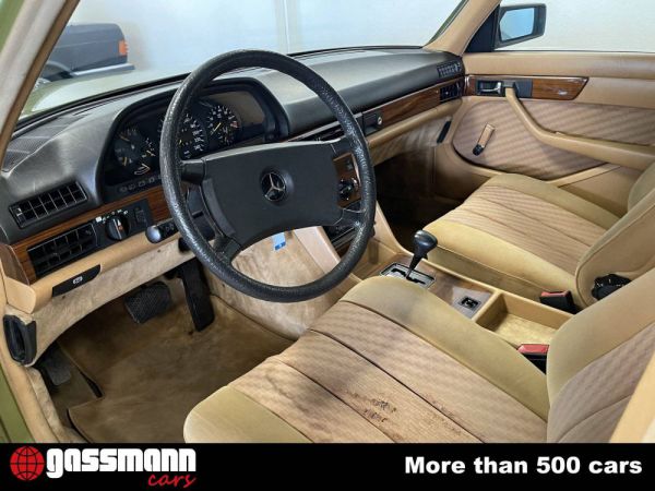 Mercedes-Benz 280 SE 1980 22886