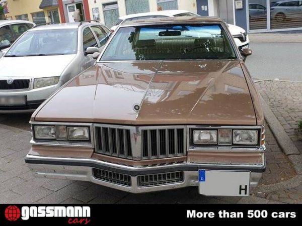 Pontiac Bonneville 1981 23116