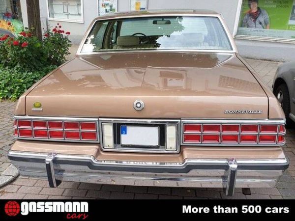 Pontiac Bonneville 1981 23117