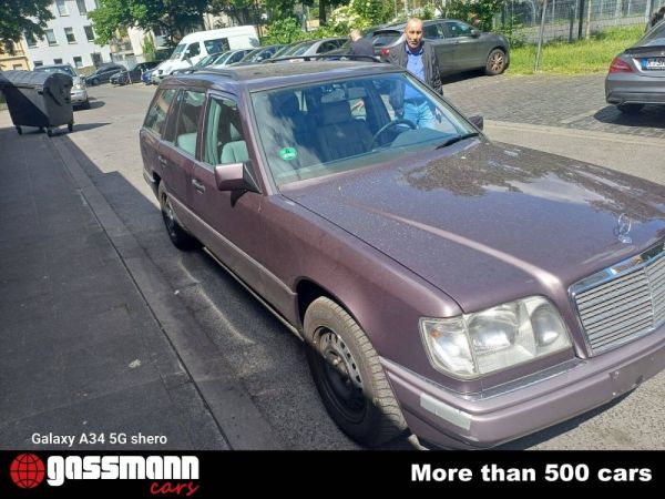 Mercedes-Benz E 220 T 1994