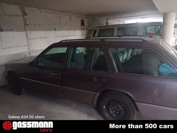 Mercedes-Benz E 220 T 1994 116966