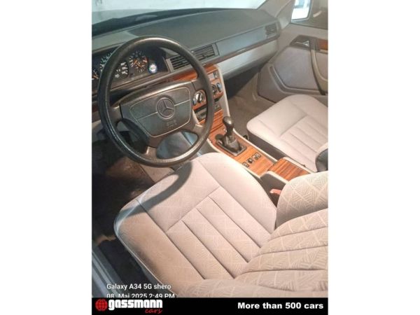 Mercedes-Benz E 220 T 1994 116970