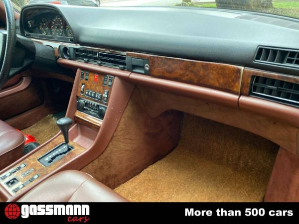 Mercedes-Benz 500 SEC 1984 127145