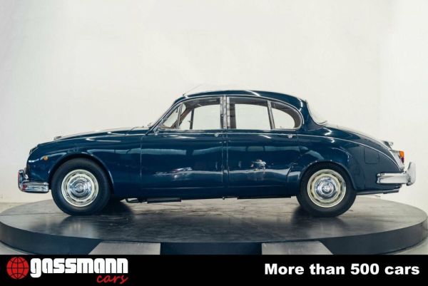 Daimler V8-250 1969 130403