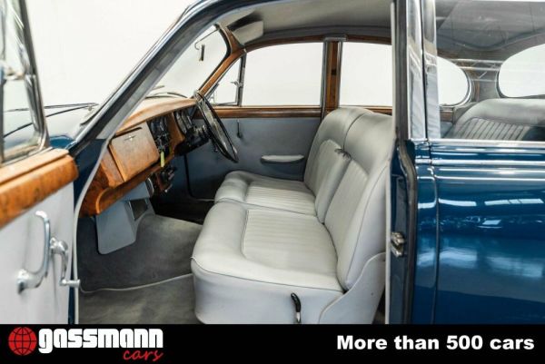 Daimler V8-250 1969 130407