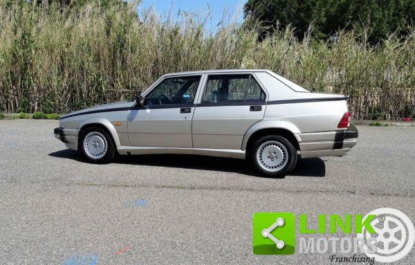 Alfa Romeo 75 3.0 V6 America 1988 32021