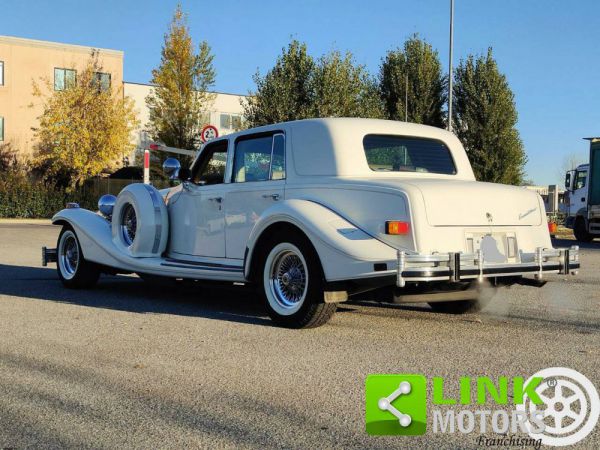 Excalibur Sedan 1965 32494