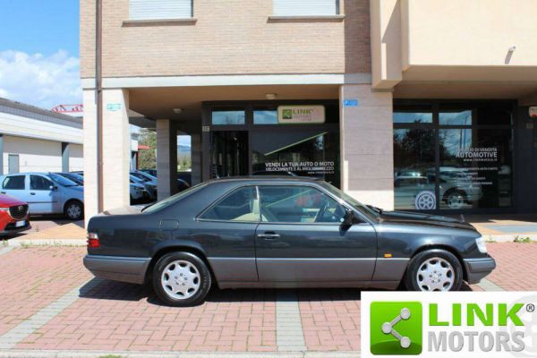 Mercedes-Benz E 320 1993 33135