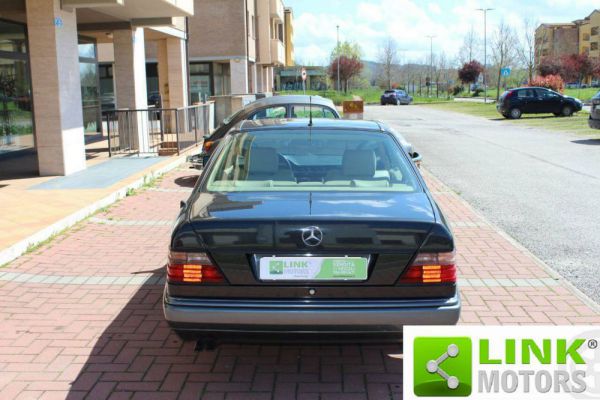 Mercedes-Benz E 320 1993 33137