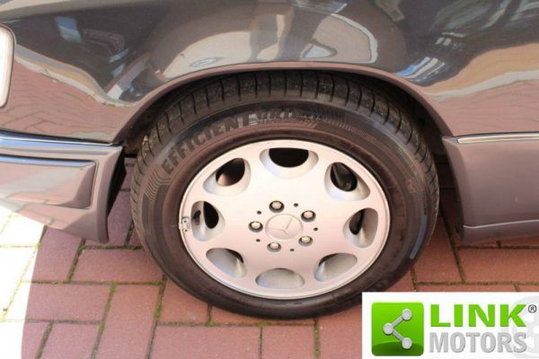 Mercedes-Benz E 320 1993 33140