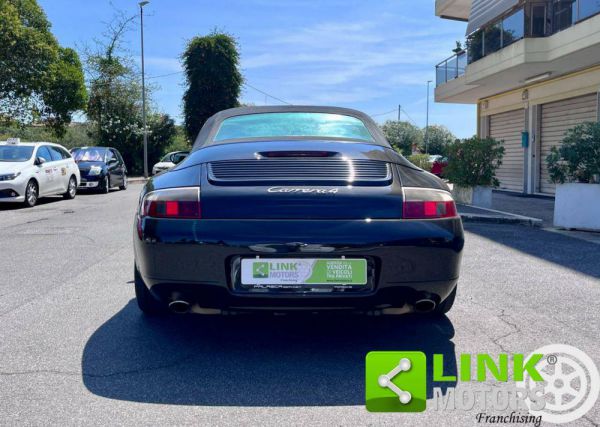Porsche 911 Carrera 4 1999 33357
