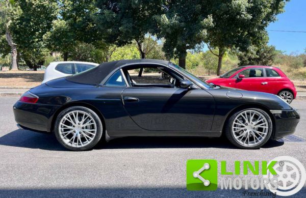 Porsche 911 Carrera 4 1999 33360