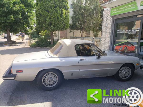 Alfa Romeo Spider Veloce 2000 1981 68043