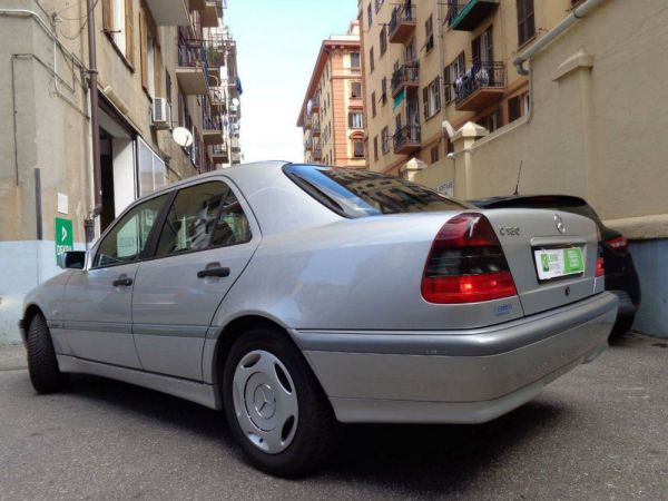 Mercedes-Benz C 180 1998 82476
