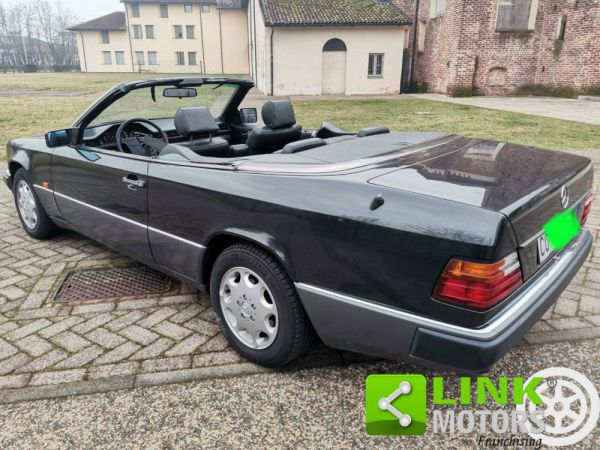 Mercedes-Benz 300 CE 1993 103727