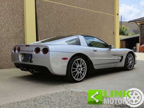 Chevrolet Corvette 2000 107046