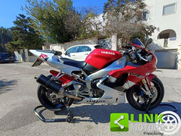 Yamaha YZF 1000 R1 1999 113636